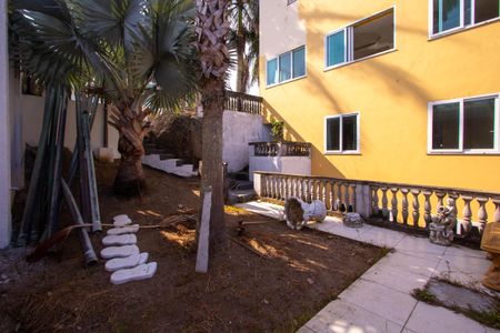 Casa para alugar com 500m², 6 quartos e 4 vagas Casa para alugar com 500m², 6 quartos e 4 vagasQuintal