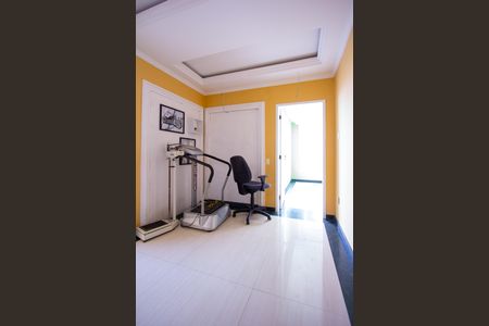 Casa para alugar com 500m², 6 quartos e 4 vagas Casa para alugar com 500m², 6 quartos e 4 vagasCorredor