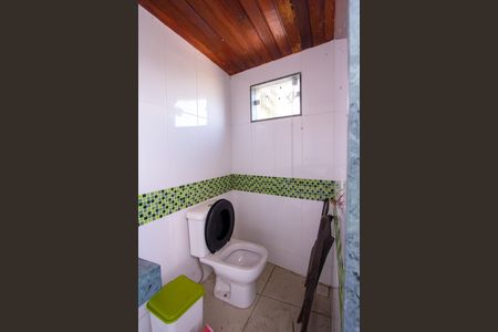 Casa para alugar com 500m², 6 quartos e 4 vagas Casa para alugar com 500m², 6 quartos e 4 vagasLavabo da piscina