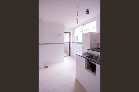 Casa para alugar com 500m², 6 quartos e 4 vagas Casa para alugar com 500m², 6 quartos e 4 vagasÁrea de Serviço