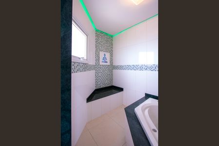 Casa para alugar com 500m², 6 quartos e 4 vagas Casa para alugar com 500m², 6 quartos e 4 vagasBanheiro da Suíte 1