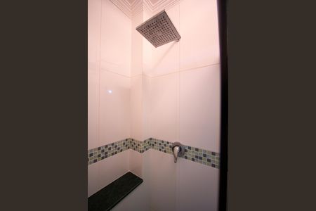 Casa para alugar com 500m², 6 quartos e 4 vagas Casa para alugar com 500m², 6 quartos e 4 vagasBanheiro da Suíte 2