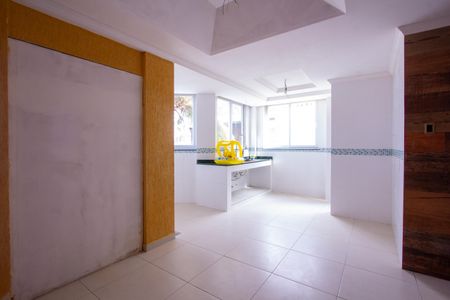 Casa para alugar com 500m², 6 quartos e 4 vagas Casa para alugar com 500m², 6 quartos e 4 vagasCozinha 2