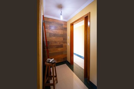 Casa para alugar com 500m², 6 quartos e 4 vagas Casa para alugar com 500m², 6 quartos e 4 vagasCorredor