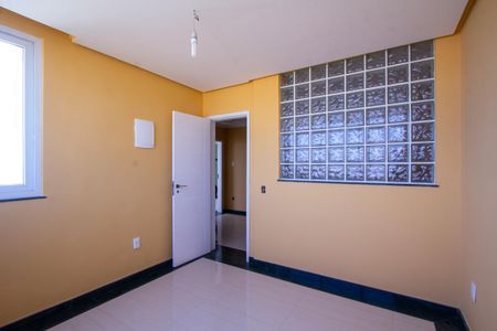 Casa para alugar com 500m², 6 quartos e 4 vagas Casa para alugar com 500m², 6 quartos e 4 vagasQuarto 1