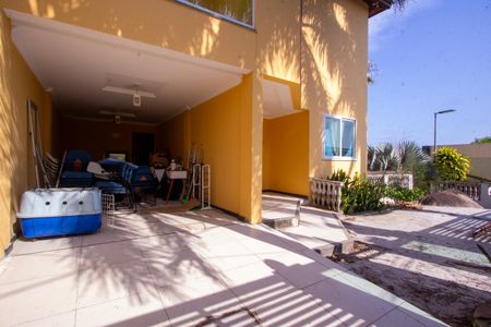 Casa para alugar com 500m², 6 quartos e 4 vagas Casa para alugar com 500m², 6 quartos e 4 vagasQuintal