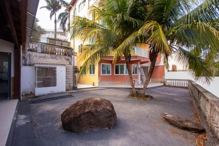 Casa para alugar com 500m², 6 quartos e 4 vagas Casa para alugar com 500m², 6 quartos e 4 vagasQuintal