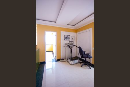 Casa para alugar com 500m², 6 quartos e 4 vagas Casa para alugar com 500m², 6 quartos e 4 vagasCorredor