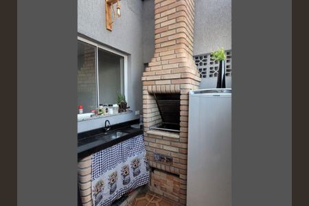 Casa à venda com 140m², 2 quartos e 2 vagas