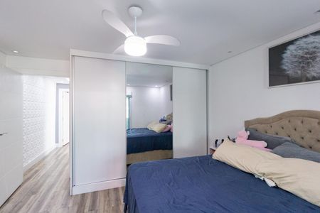 Casa à venda com 300m², 4 quartos e 8 vagas Casa à venda com 300m², 4 quartos e 8 vagasQuarto 1