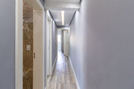 Casa à venda com 300m², 4 quartos e 8 vagas Casa à venda com 300m², 4 quartos e 8 vagasCorredor