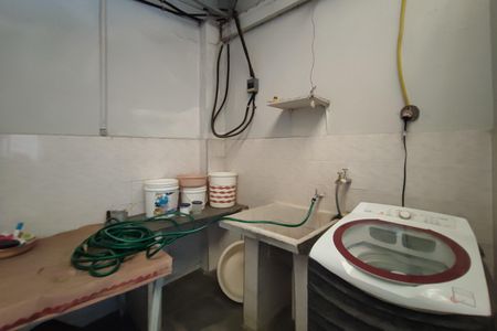 Casa à venda com 280m², 3 quartos e 2 vagas Casa à venda com 280m², 3 quartos e 2 vagasÁrea de Serviço