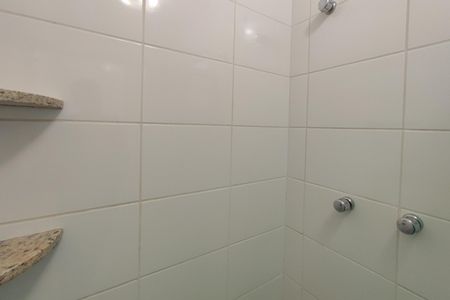 Apartamento à venda com 62m², 3 quartos e 1 vaga Apartamento à venda com 62m², 3 quartos e 1 vagaBanheiro Social