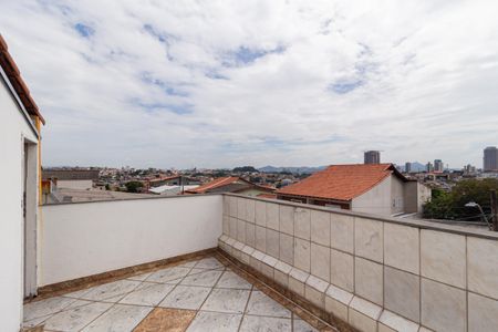 Casa à venda com 237m², 3 quartos e 4 vagas Casa à venda com 237m², 3 quartos e 4 vagasQuintal