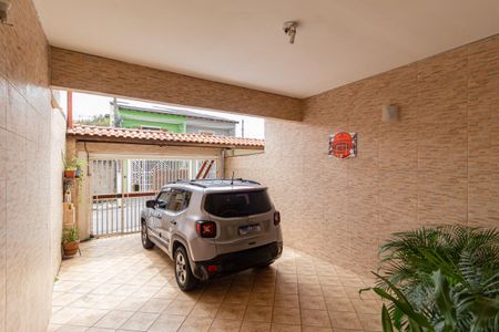 Casa à venda com 237m², 3 quartos e 4 vagas Casa à venda com 237m², 3 quartos e 4 vagasGaragem