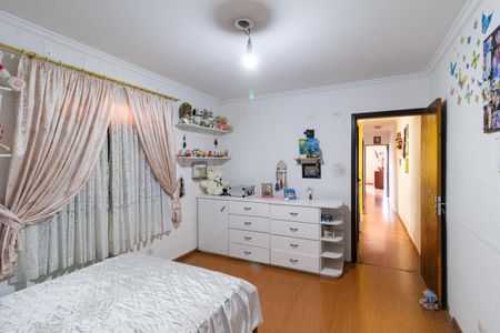 Casa à venda com 237m², 3 quartos e 4 vagas Casa à venda com 237m², 3 quartos e 4 vagasQuarto 1