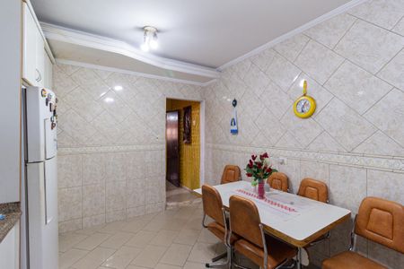 Casa à venda com 237m², 3 quartos e 4 vagas Casa à venda com 237m², 3 quartos e 4 vagasCozinha