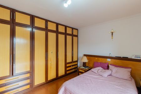 Casa à venda com 237m², 3 quartos e 4 vagas Casa à venda com 237m², 3 quartos e 4 vagasSuíte