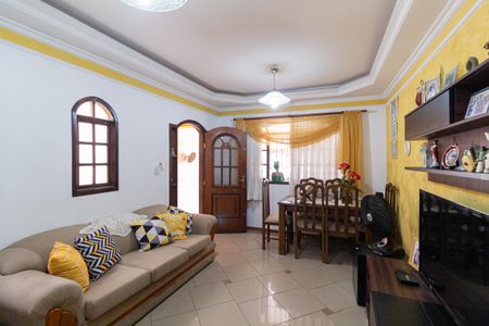 Casa à venda com 237m², 3 quartos e 4 vagas Casa à venda com 237m², 3 quartos e 4 vagasSala