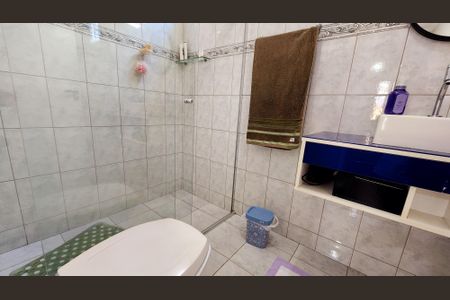 Casa à venda com 170m², 3 quartos e 2 vagas Casa à venda com 170m², 3 quartos e 2 vagasBanheiro Social