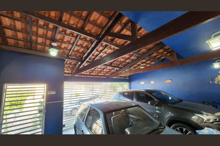 Casa à venda com 170m², 3 quartos e 2 vagas Casa à venda com 170m², 3 quartos e 2 vagasGaragem