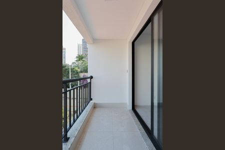 Apartamento à venda com 38m², 1 quarto e 1 vaga Apartamento à venda com 38m², 1 quarto e 1 vagaVaranda