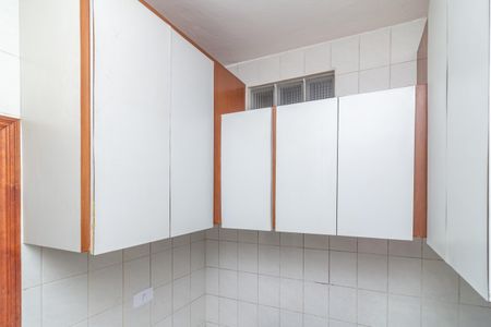 Casa à venda com 100m², 3 quartos e 1 vaga Casa à venda com 100m², 3 quartos e 1 vagaCozinha Superior