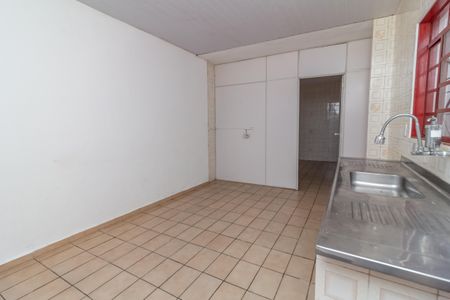 Casa à venda com 100m², 3 quartos e 1 vaga Casa à venda com 100m², 3 quartos e 1 vagaCozinha