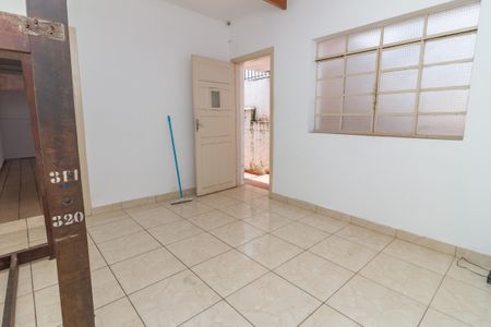 Casa à venda com 100m², 3 quartos e 1 vaga Casa à venda com 100m², 3 quartos e 1 vagaSala