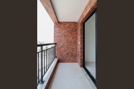 Apartamento à venda com 37m², 1 quarto e 1 vaga Apartamento à venda com 37m², 1 quarto e 1 vagaVaranda