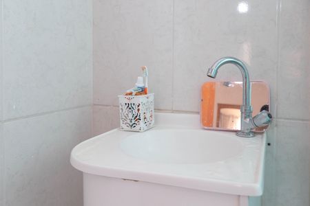 Casa à venda com 110m², 3 quartos e 2 vagas Casa à venda com 110m², 3 quartos e 2 vagasBanheiro