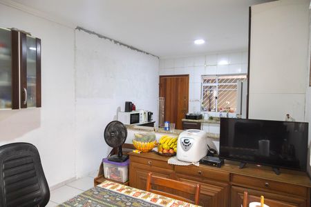 Casa à venda com 110m², 3 quartos e 2 vagas Casa à venda com 110m², 3 quartos e 2 vagasCozinha