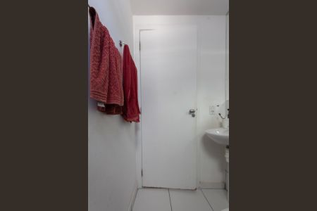 Apartamento à venda com 57m², 2 quartos e 1 vaga Apartamento à venda com 57m², 2 quartos e 1 vagaBanheiro