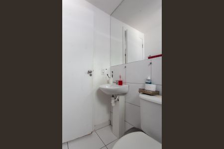 Apartamento à venda com 57m², 2 quartos e 1 vaga Apartamento à venda com 57m², 2 quartos e 1 vagaBanheiro