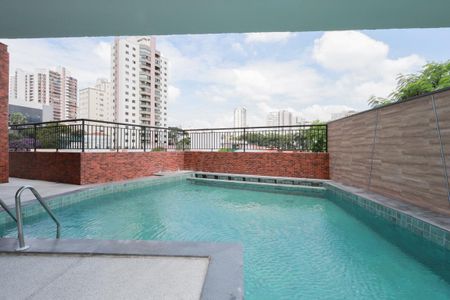 Apartamento à venda com 34m², 1 quarto e 1 vaga Apartamento à venda com 34m², 1 quarto e 1 vagaÁrea comum - Piscina
