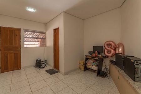 Casa à venda com 85m², 3 quartos e 1 vaga Casa à venda com 85m², 3 quartos e 1 vagaSuíte