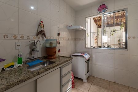 Casa à venda com 85m², 3 quartos e 1 vaga Casa à venda com 85m², 3 quartos e 1 vagaCozinha
