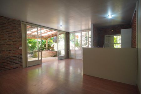 Casa à venda com 85m², 3 quartos e 1 vaga Casa à venda com 85m², 3 quartos e 1 vagaSala