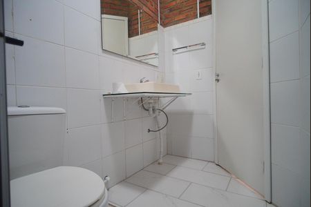 Casa à venda com 85m², 3 quartos e 1 vaga Casa à venda com 85m², 3 quartos e 1 vagaBanheiro