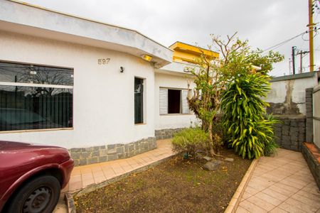 Casa à venda com 250m², 3 quartos e 3 vagas Casa à venda com 250m², 3 quartos e 3 vagasGaragem