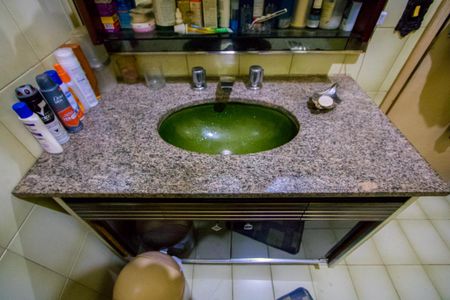 Casa à venda com 250m², 3 quartos e 3 vagas Casa à venda com 250m², 3 quartos e 3 vagasBanheiro social