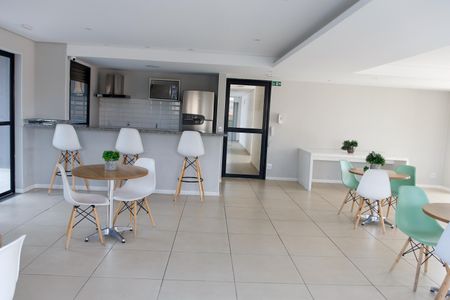 Apartamento à venda com 50m², 2 quartos e 2 vagas Apartamento à venda com 50m², 2 quartos e 2 vagasÁrea comum - Salão de festas
