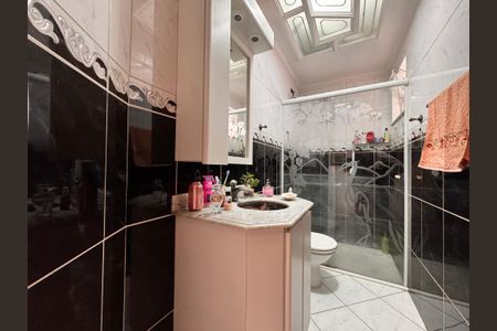 Apartamento à venda com 80m², 3 quartos e 1 vaga Apartamento à venda com 80m², 3 quartos e 1 vagaBanheiro