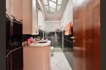 Apartamento à venda com 80m², 3 quartos e 1 vaga Apartamento à venda com 80m², 3 quartos e 1 vagaBanheiro