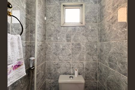 Apartamento à venda com 80m², 3 quartos e 1 vaga Apartamento à venda com 80m², 3 quartos e 1 vagaBanheiro de serviço