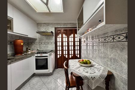 Apartamento à venda com 80m², 3 quartos e 1 vaga Apartamento à venda com 80m², 3 quartos e 1 vagaCozinha