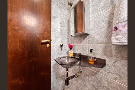 Apartamento à venda com 80m², 3 quartos e 1 vaga Apartamento à venda com 80m², 3 quartos e 1 vagaBanheiro de serviço