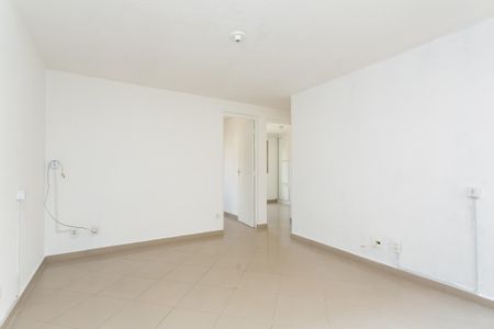 Sala de apartamento para alugar com 2 quartos, 50m² em Conjunto Residencial José Bonifácio, São Paulo