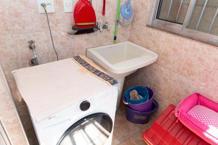 Casa à venda com 140m², 3 quartos e 2 vagas Casa à venda com 140m², 3 quartos e 2 vagasÁrea de Serviço