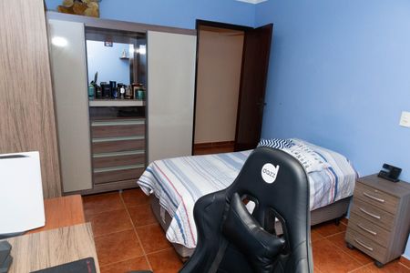 Casa à venda com 140m², 3 quartos e 2 vagas Casa à venda com 140m², 3 quartos e 2 vagasQuarto 2